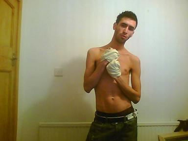 mitch2305 - Gay Escorts in Kent , UK